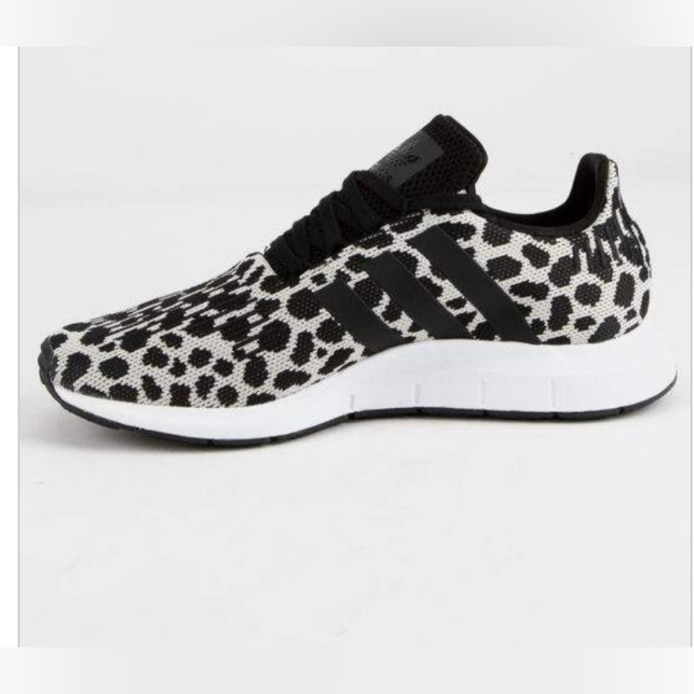Adidas Swift Run Shoes - Picture 5 of 8